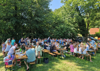 Hendlgrillen im Park 2025