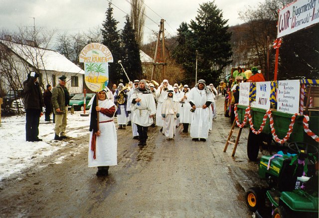 Faschingsumzug_2000_131.jpg